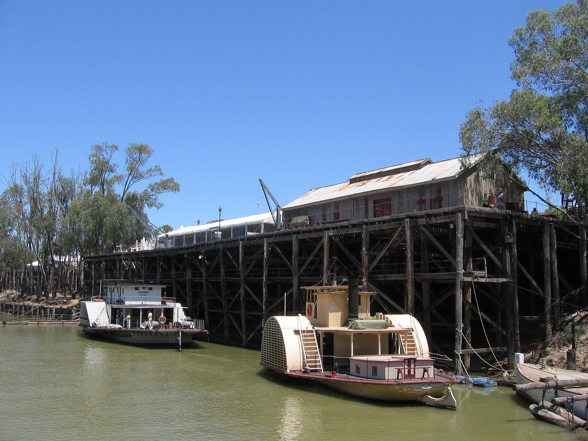 Echuca Wharf image