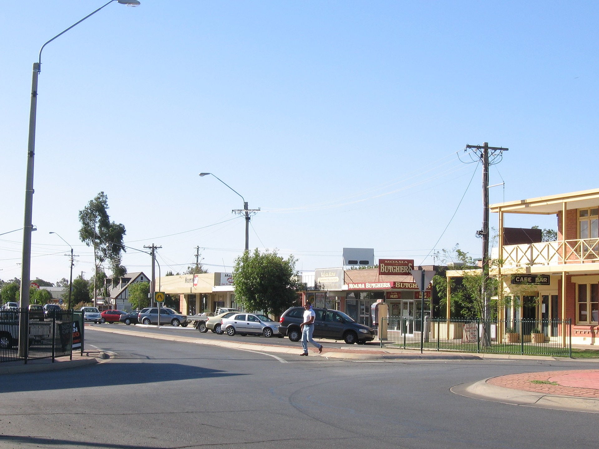 Moama Main Street image